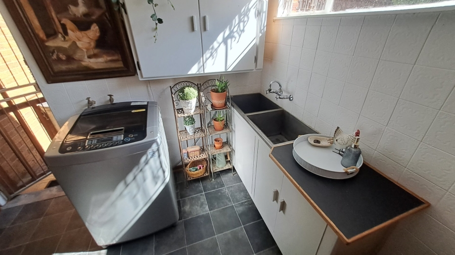 7 Bedroom Property for Sale in Universitas Free State